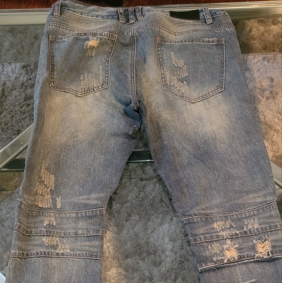 Jeans - Picture 3 of 6